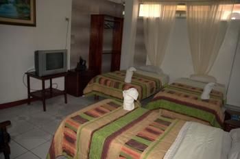 Hotel Salinas Puerto Ayora  Bagian luar foto